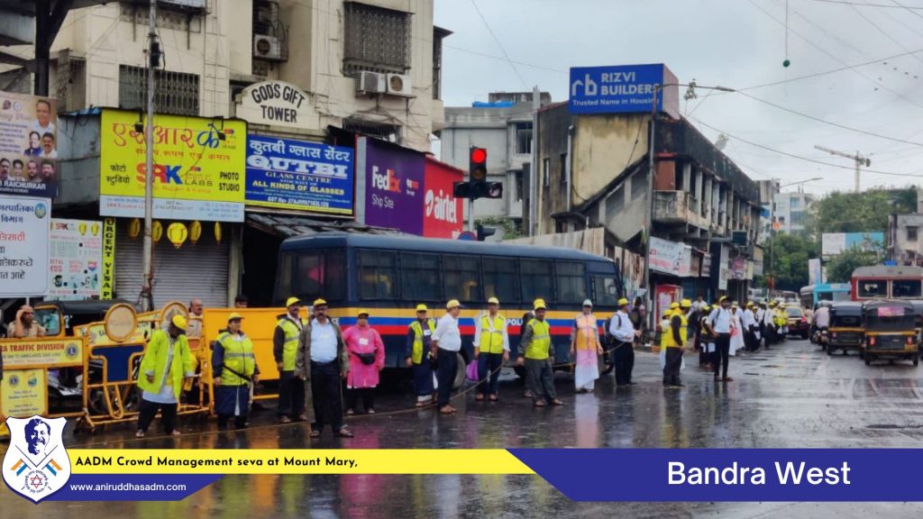 Crowd-Management-Seva-Mount-Mary- Bandra (3)